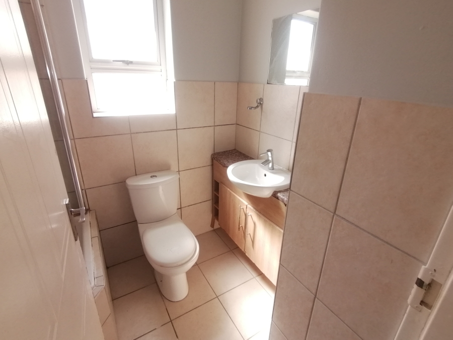 2 Bedroom Property for Sale in Windsor Park Eastern Cape